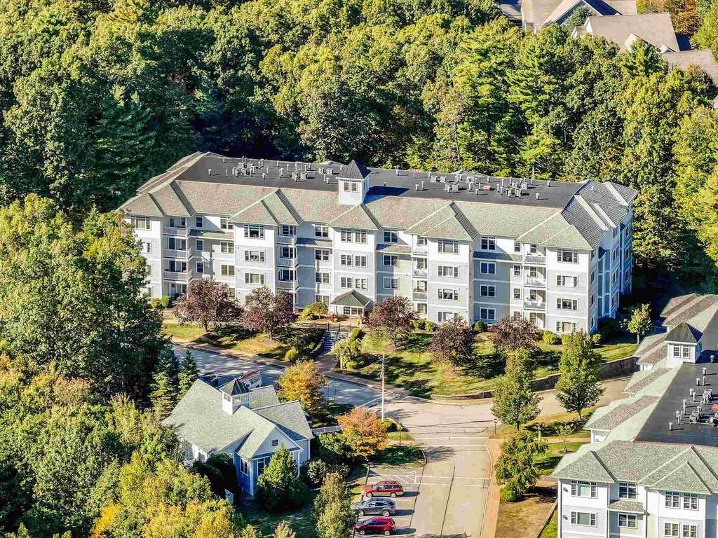 5 Sterling Hill Lane Exeter NH 03833