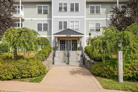 5 Sterling Hill Lane Exeter NH 03833