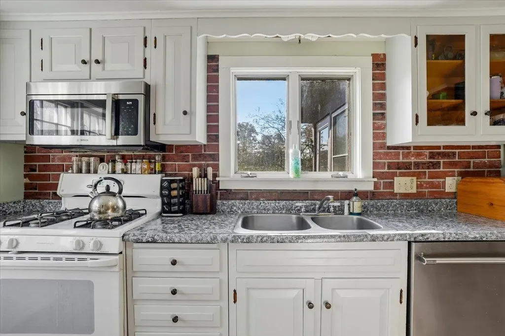 538 Basin Road Brandon VT 05733