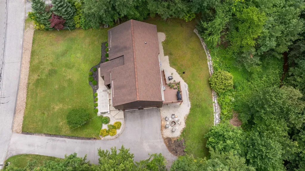 43 Boxwood Circle Milford NH 03055