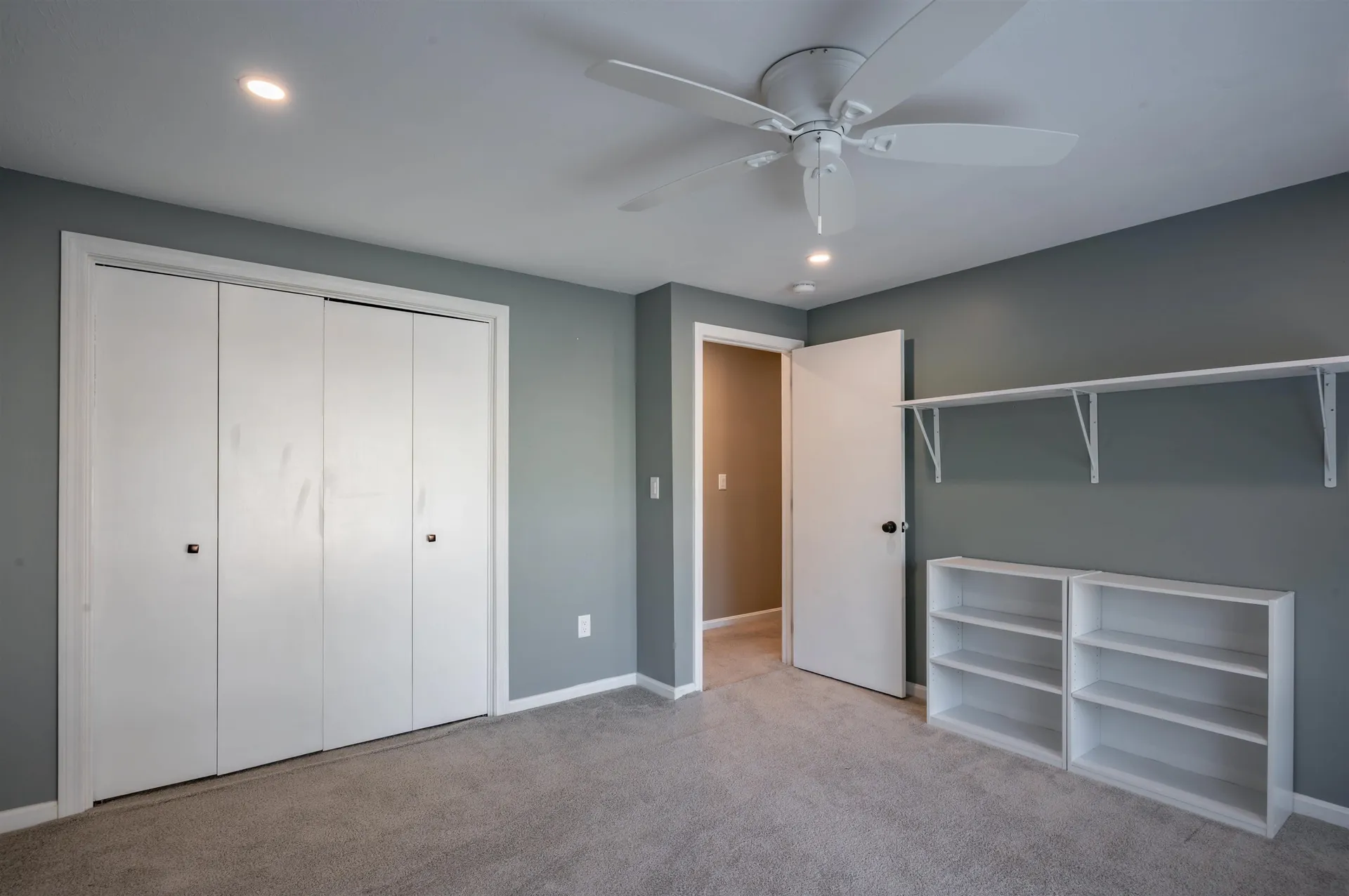 43 Boxwood Circle Milford NH 03055