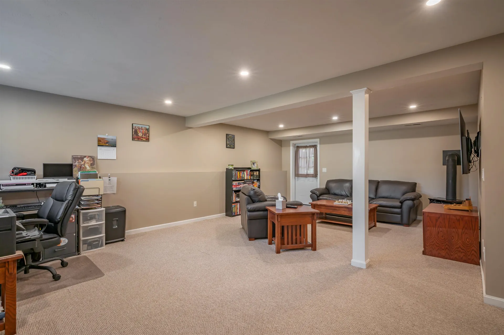 43 Boxwood Circle Milford NH 03055