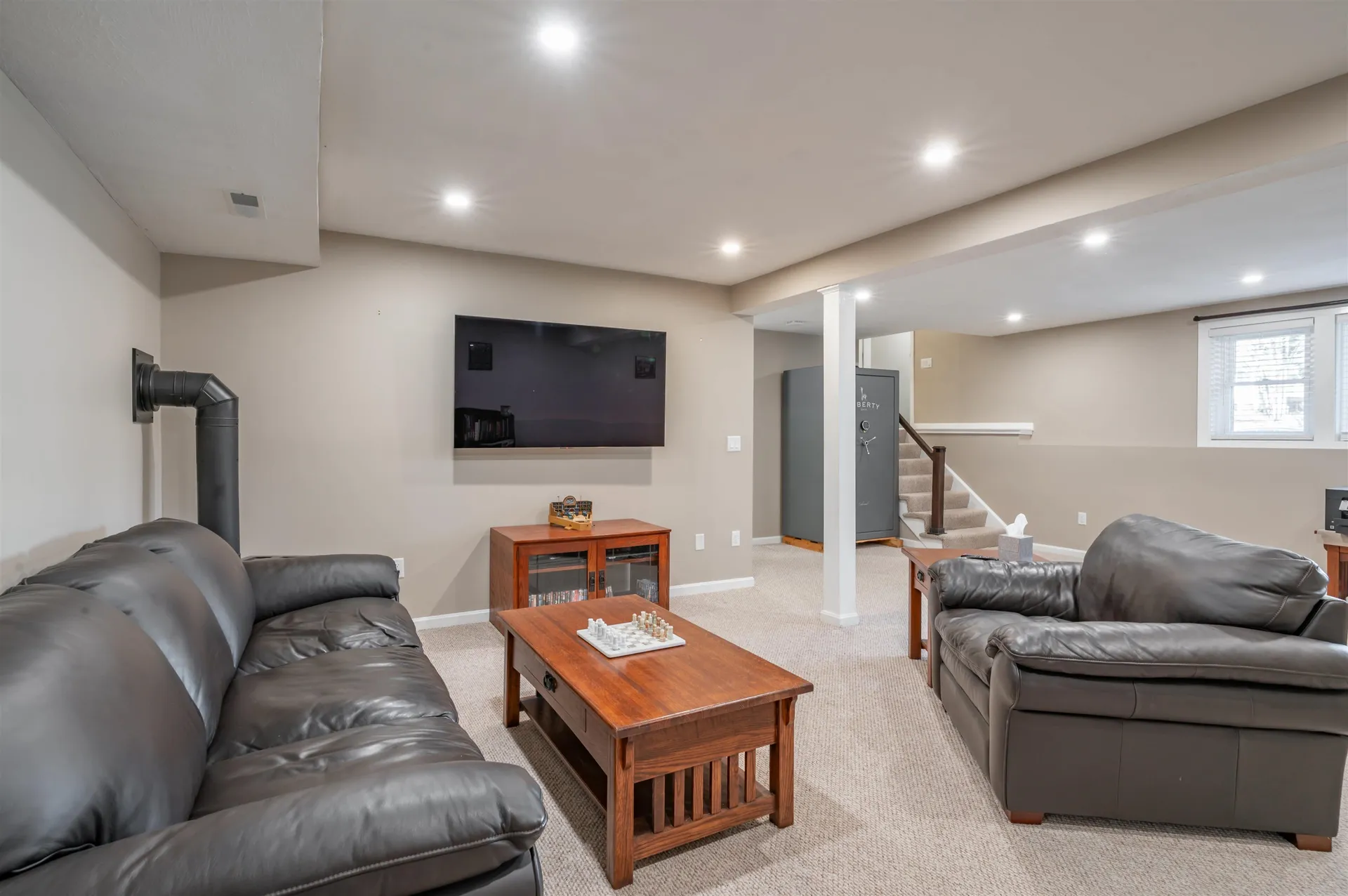 43 Boxwood Circle Milford NH 03055