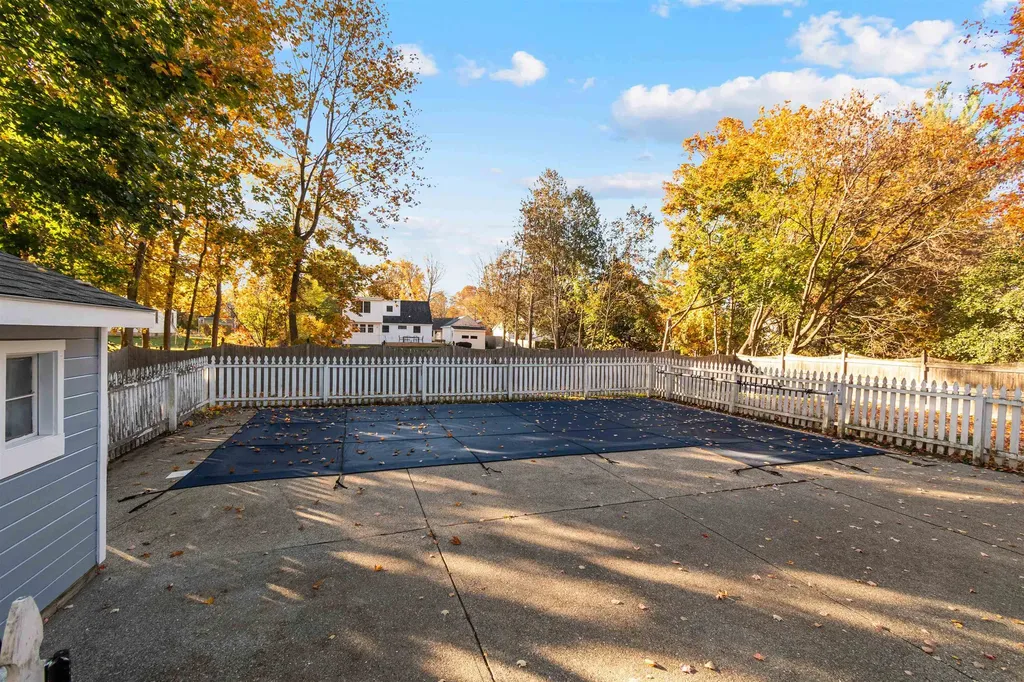 17 Barrett Street South Burlington VT 05403