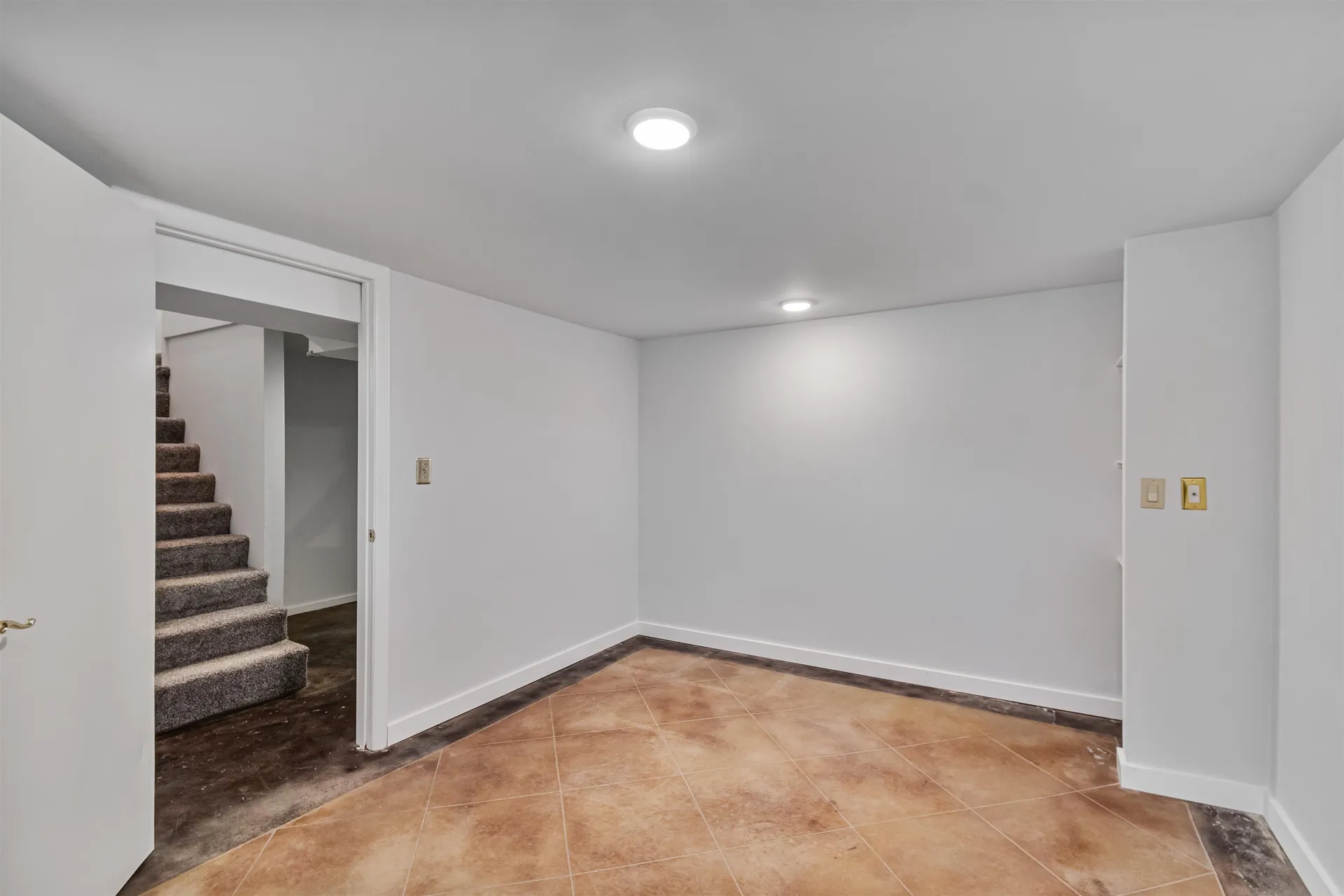 17 Barrett Street South Burlington VT 05403