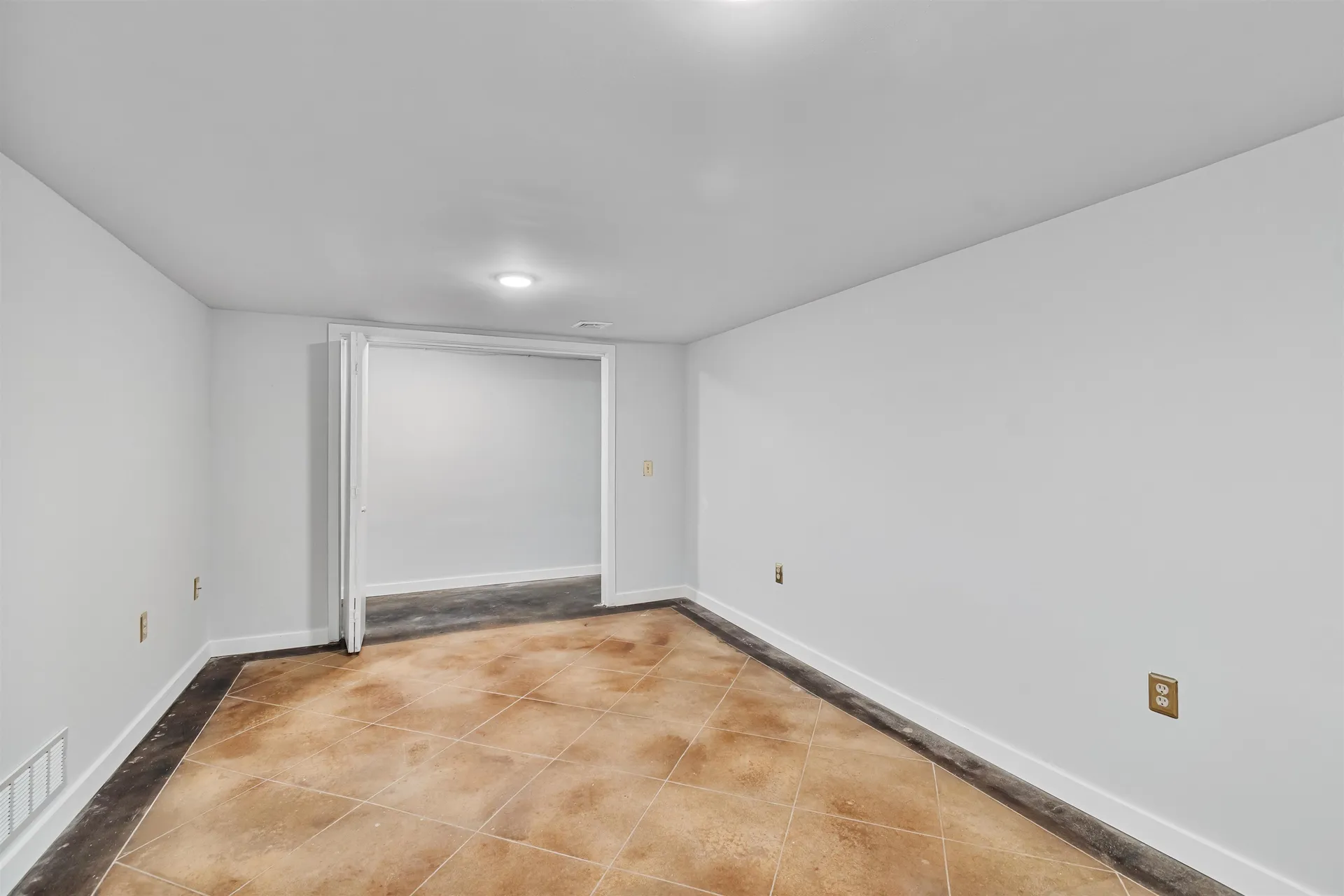 17 Barrett Street South Burlington VT 05403