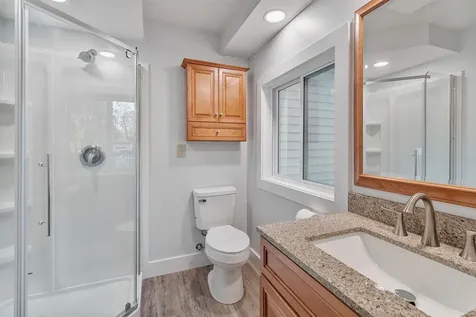 17 Barrett Street South Burlington VT 05403