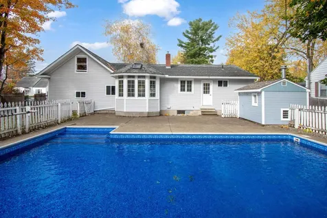 17 Barrett Street South Burlington VT 05403