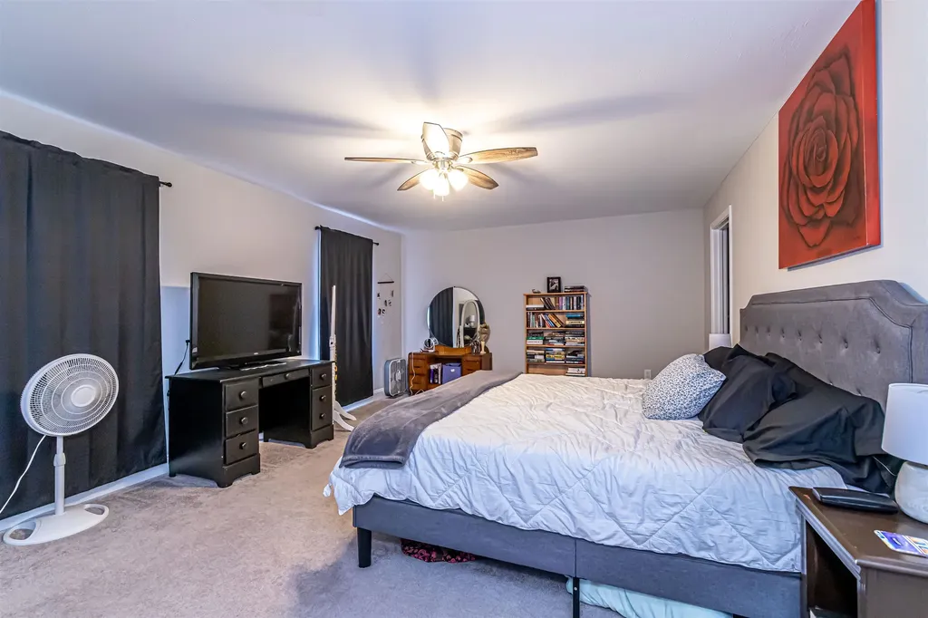 81 Marathon Way Manchester NH 03109