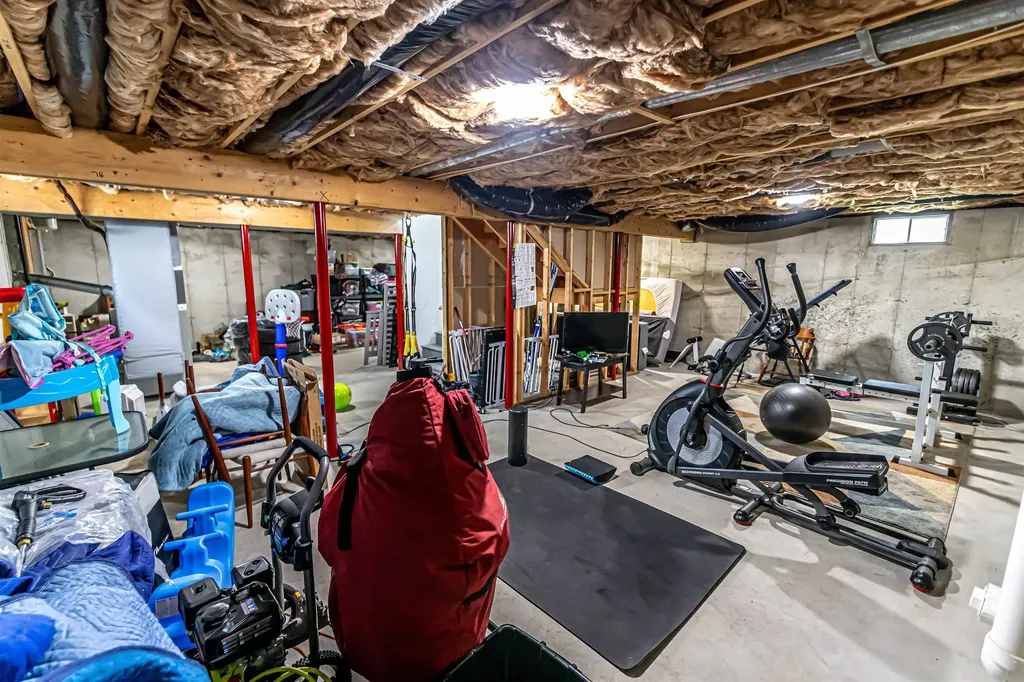 81 Marathon Way Manchester NH 03109