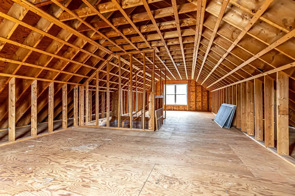 81 Marathon Way Manchester NH 03109