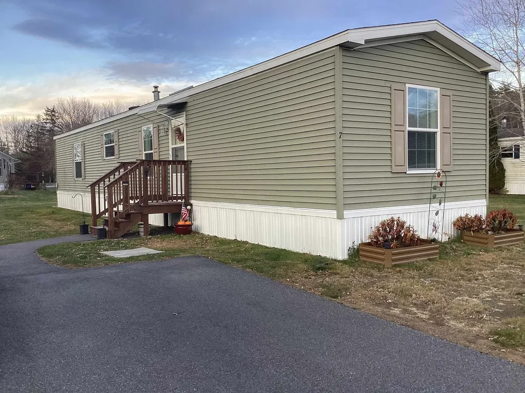 7 Woodland Park Troy NH 03465