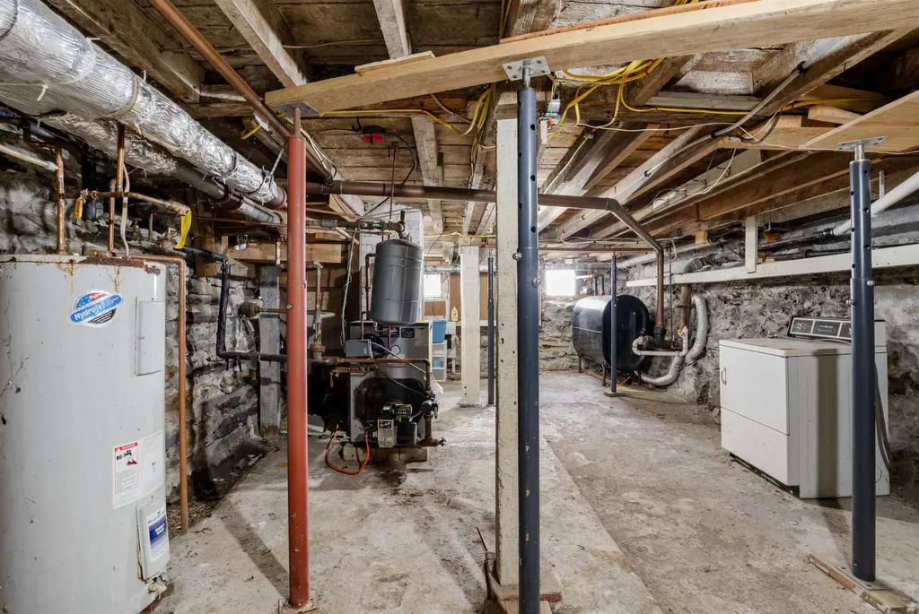 162 Caswell Avenue Derby VT 05830