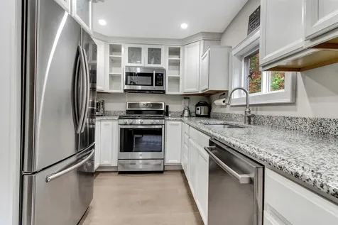 34 Pleasant Street Proctor VT 05765