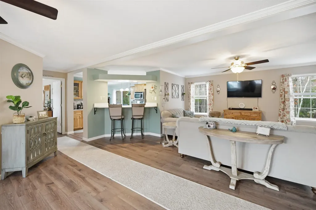 12 Tarah Way Fremont NH 03044