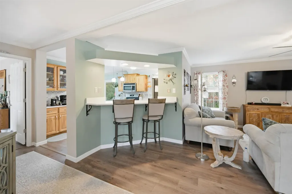 12 Tarah Way Fremont NH 03044