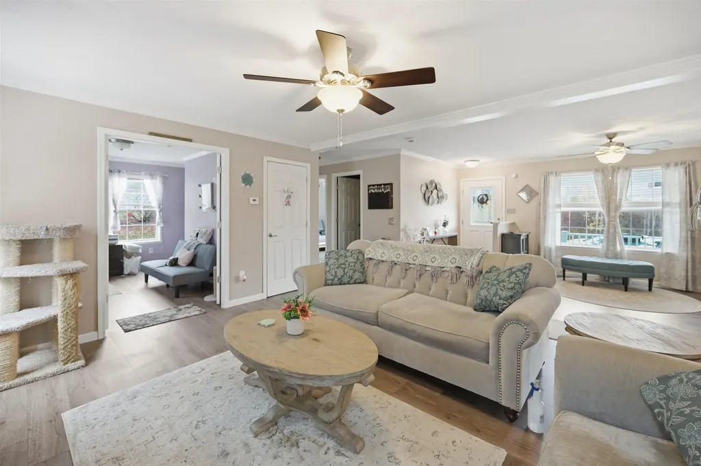 12 Tarah Way Fremont NH 03044