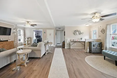 12 Tarah Way Fremont NH 03044