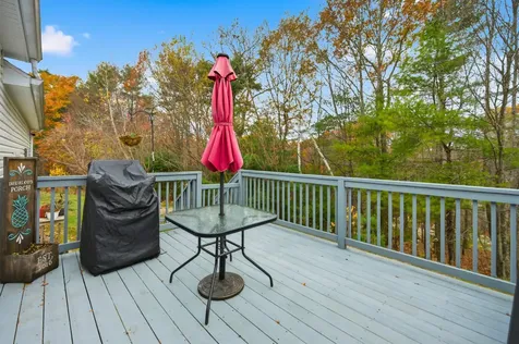 12 Tarah Way Fremont NH 03044