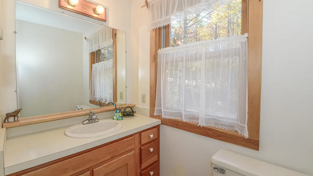 77 Fuller Lane Denmark ME 04022