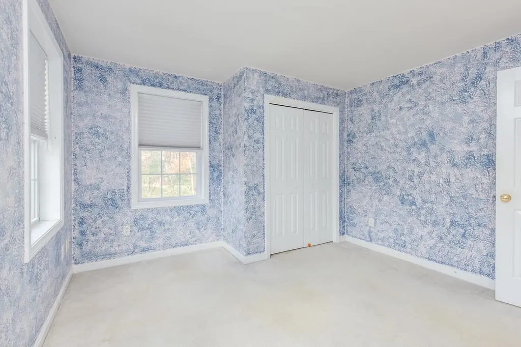 11 Queens Way Merrimack NH 03054