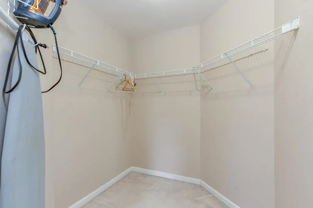 11 Queens Way Merrimack NH 03054