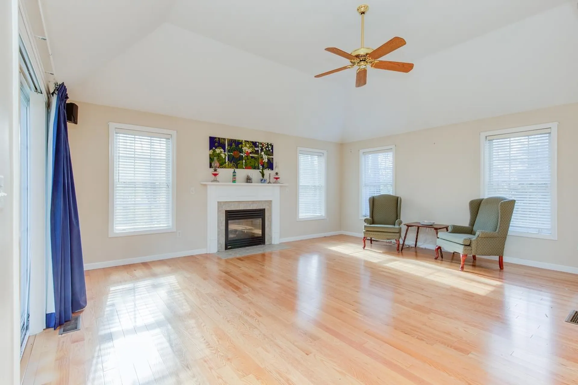 11 Queens Way Merrimack NH 03054