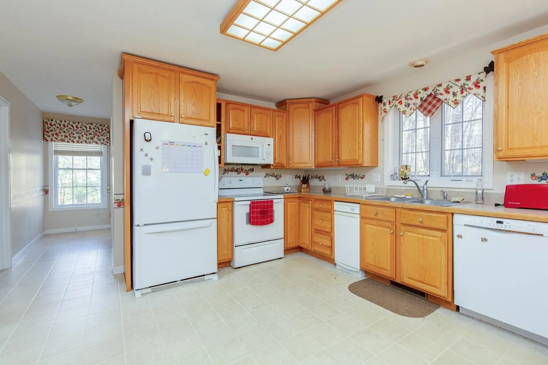 11 Queens Way Merrimack NH 03054