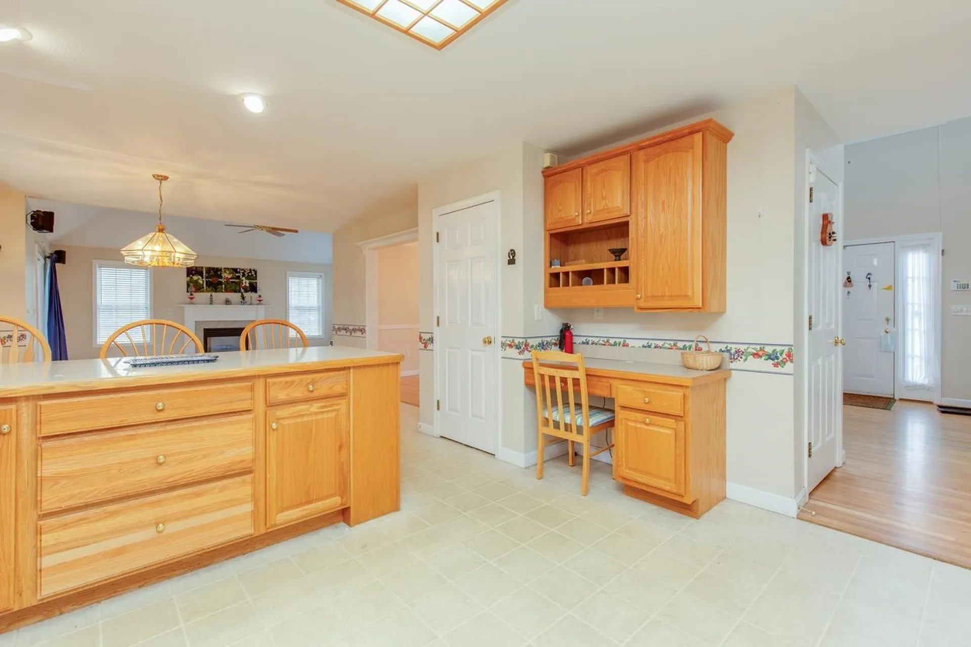 11 Queens Way Merrimack NH 03054