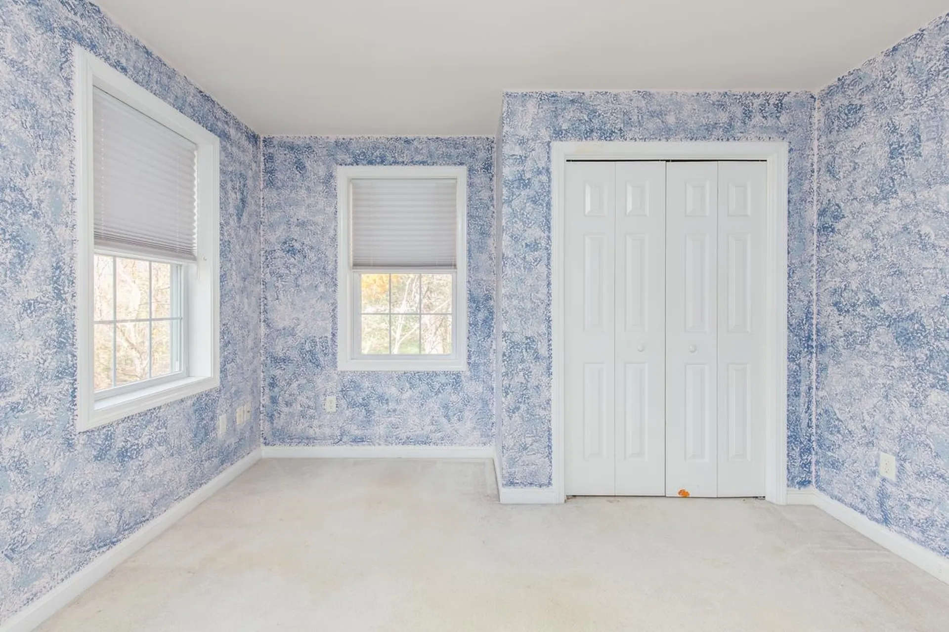 11 Queens Way Merrimack NH 03054