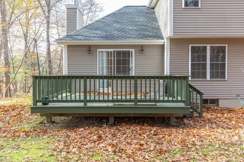 11 Queens Way Merrimack NH 03054