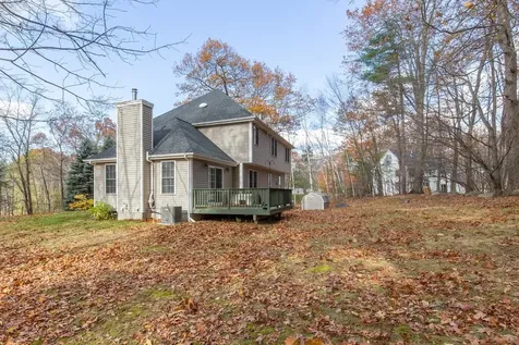 11 Queens Way Merrimack NH 03054