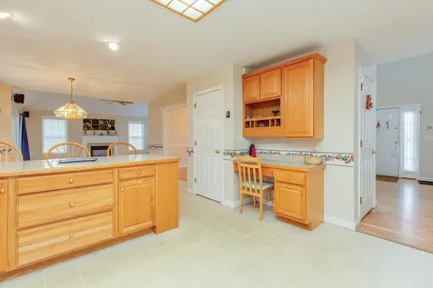 11 Queens Way Merrimack NH 03054