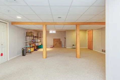 11 Queens Way Merrimack NH 03054