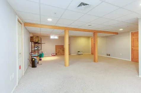 11 Queens Way Merrimack NH 03054