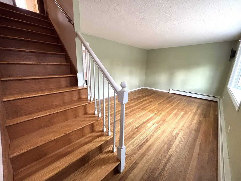 10 Townsend Avenue Salem NH 03079