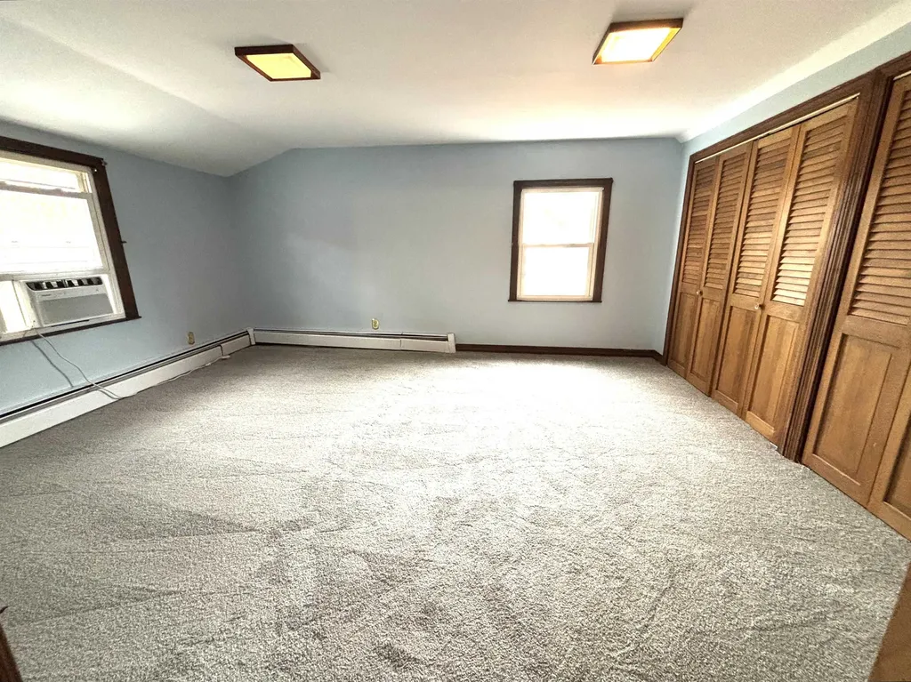 10 Townsend Avenue Salem NH 03079