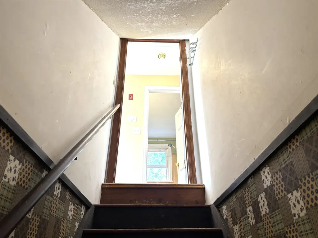 10 Townsend Avenue Salem NH 03079