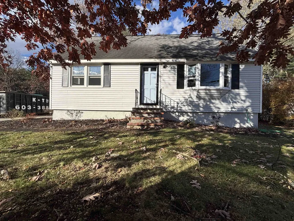 10 Townsend Avenue Salem NH 03079