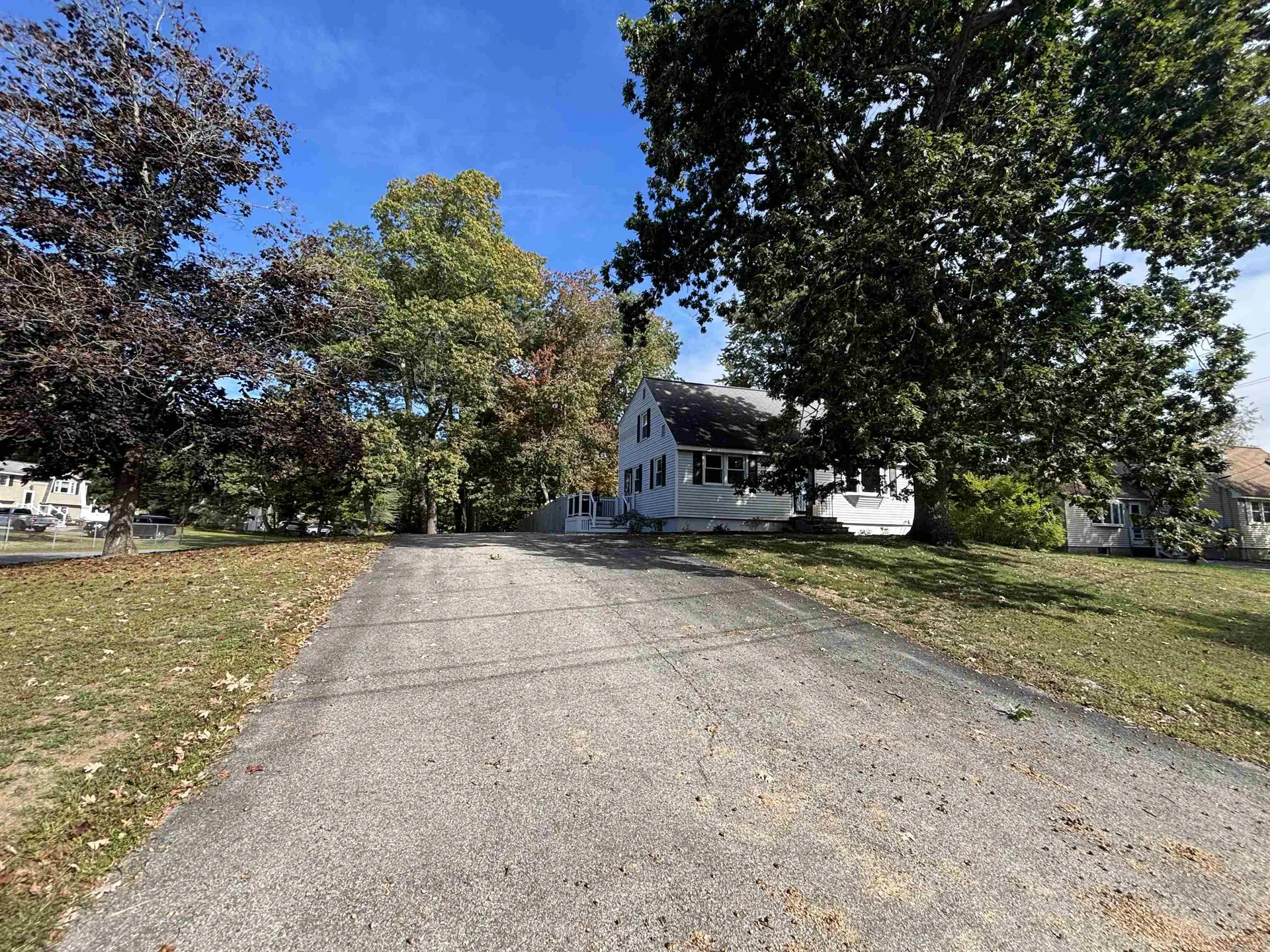 10 Townsend Avenue Salem NH 03079