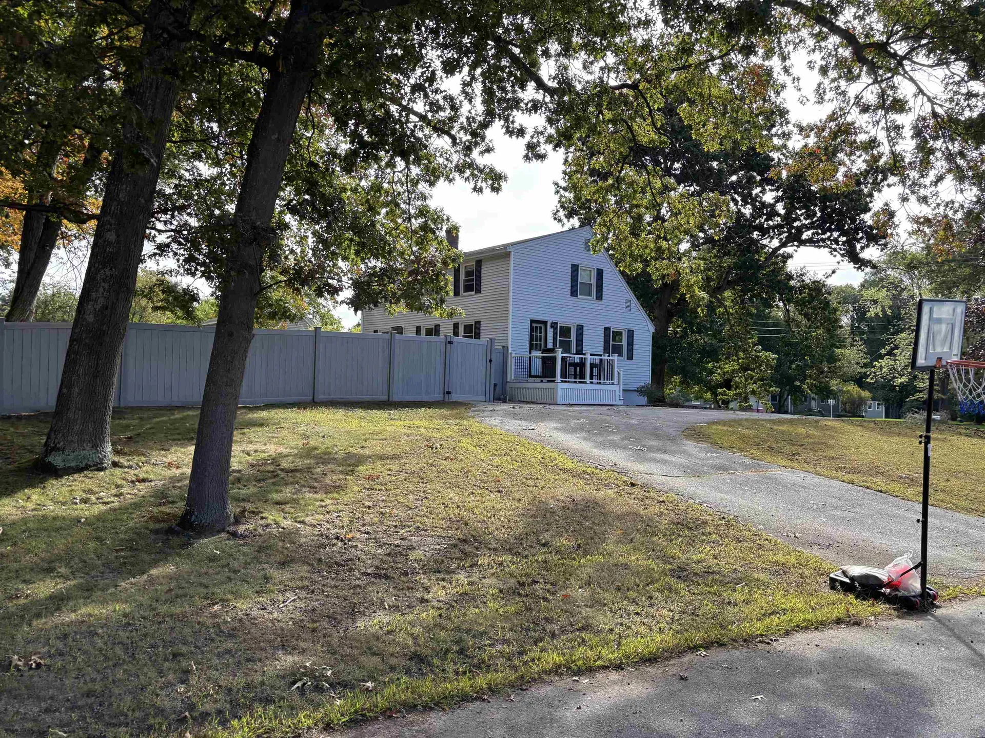 10 Townsend Avenue Salem NH 03079