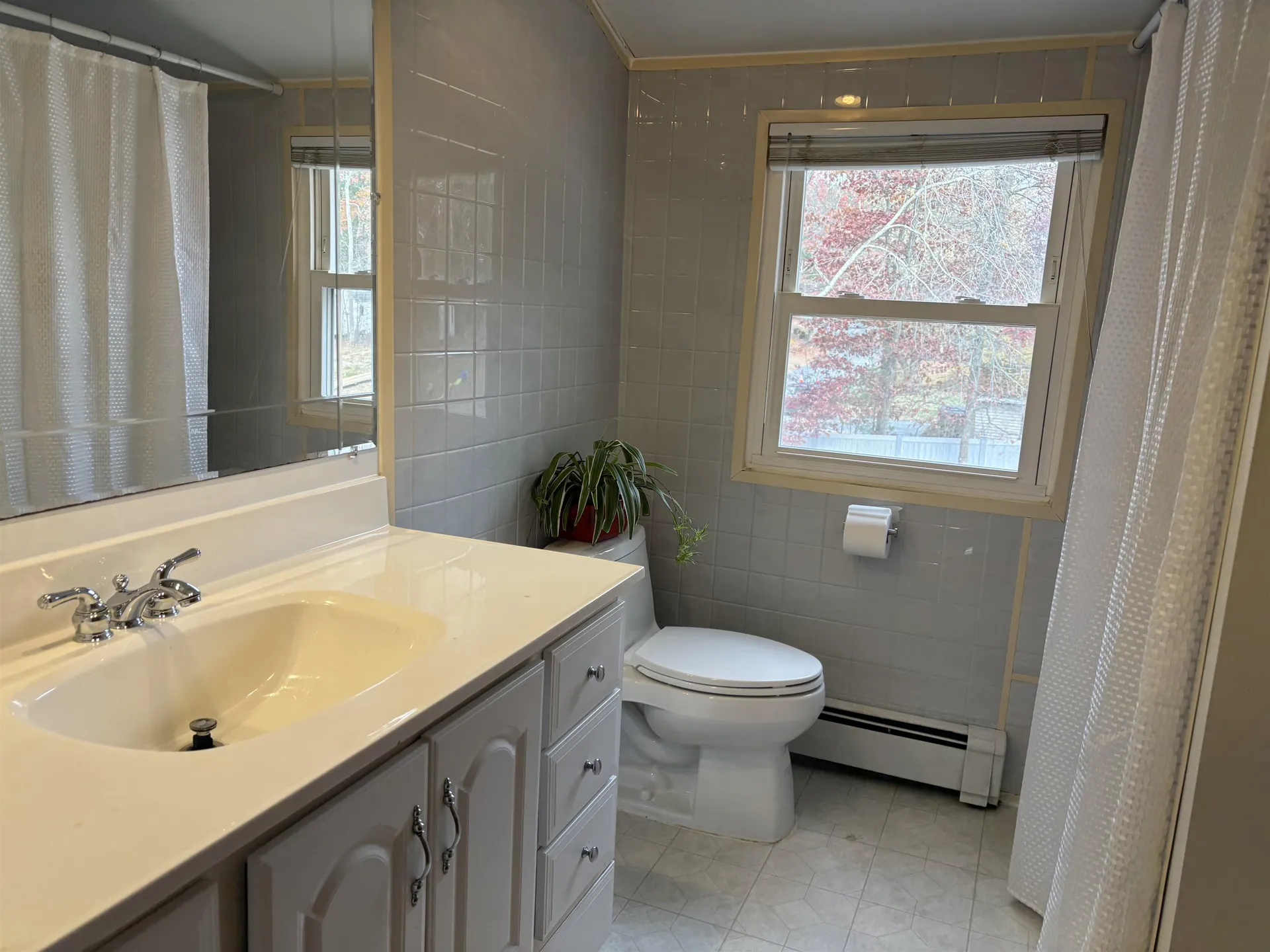 10 Townsend Avenue Salem NH 03079