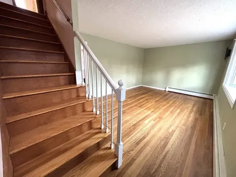 10 Townsend Avenue Salem NH 03079