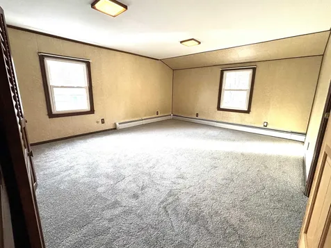 10 Townsend Avenue Salem NH 03079