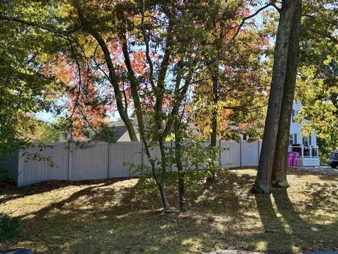 10 Townsend Avenue Salem NH 03079