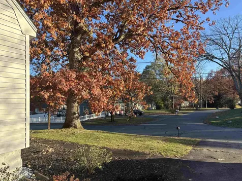 10 Townsend Avenue Salem NH 03079