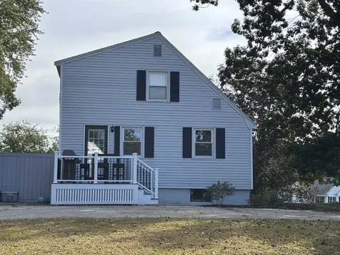 10 Townsend Avenue Salem NH 03079