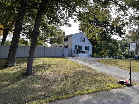 10 Townsend Avenue Salem NH 03079