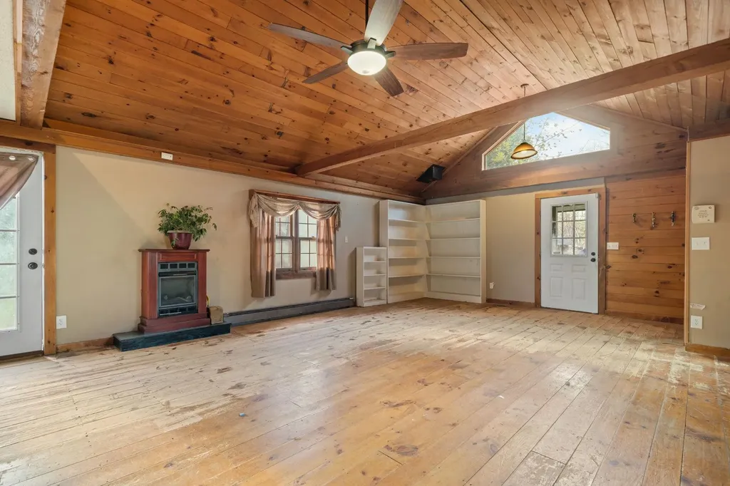 72 Ayers Road Newport NH 03773