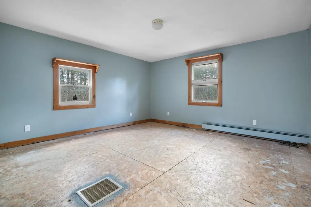 72 Ayers Road Newport NH 03773